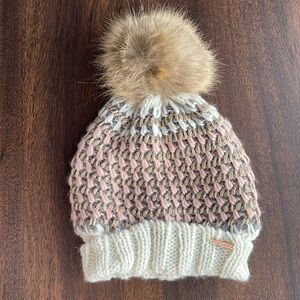 NWT Skechers Pom Faux Fur Beanie